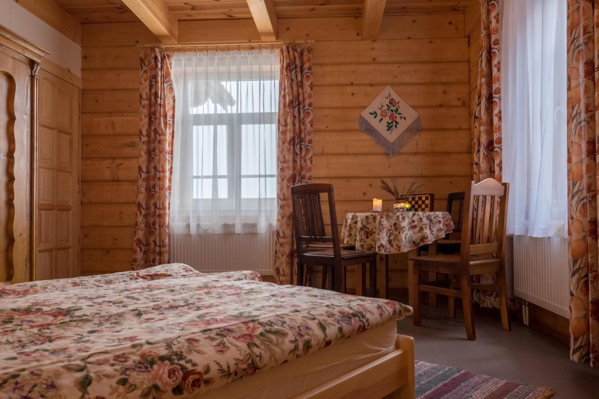 Miodowa Kolonia Bed & Breakfast Białowieża Dış mekan fotoğraf